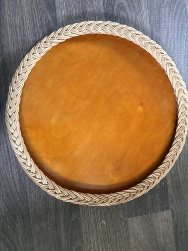 Round wooden tray with - round,