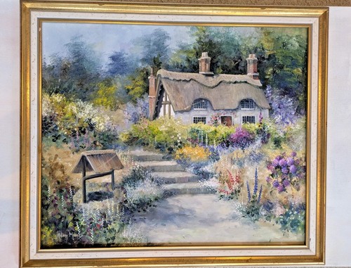 Framed signed oil painting - signed,