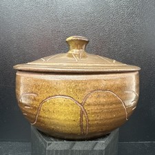 Wenford bridge lidded - lidded, pot