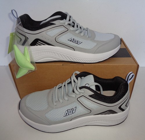 Ladies new casual trainers - new,