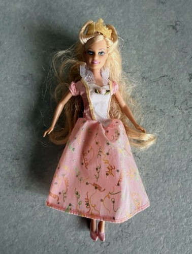 Barbie mini kingdom - barbie, princess