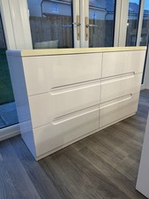 Julian Bowen Manhattan white