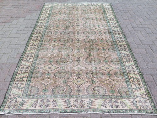 Vintage anatolia floor carpet - vintage,