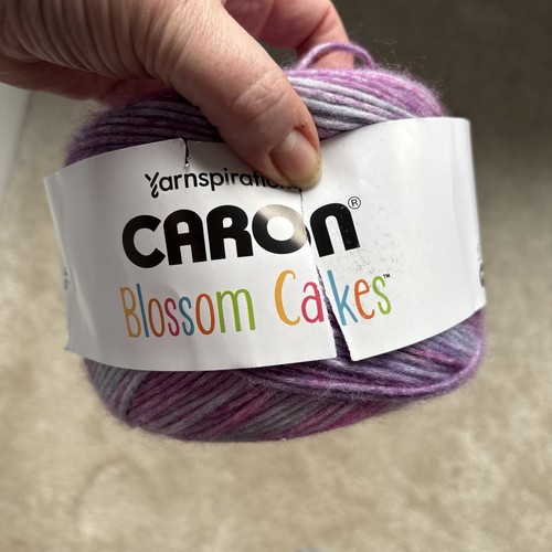Caron blossom cakes - cakes, --