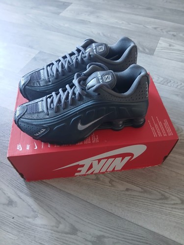 Brand new box nike shox - brand,