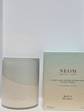 Neom Organics Ylang Ylang Vetivert & Tonka Bean Scented CANDLE 320g Minor Cracks