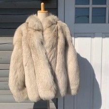 Saga fox Real fur coat gold