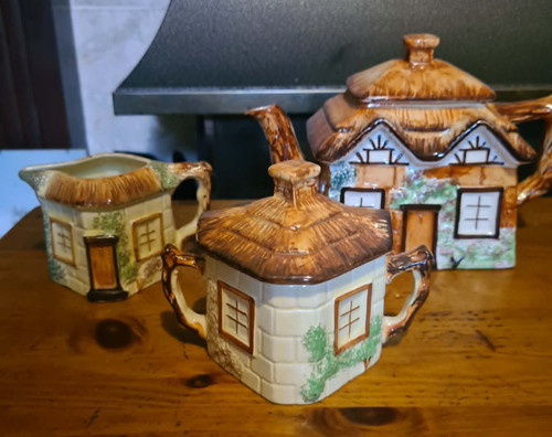 Kensington cottage teapot set - teapot,