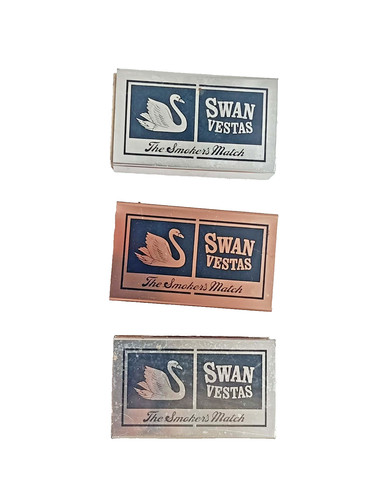 Lot vintage matchbox case - of,