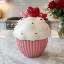 INT. Ceramic Cupcake Cookie
