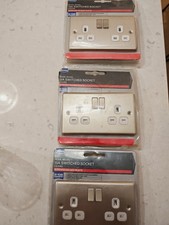 X3 Wickes pearl nickel 13A 2 gang switched plug socket