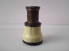 Antique single-draw pocket