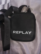 BNWT Replay Metal Logo Detail