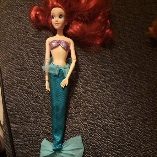 Disney store little mermaid - disney,