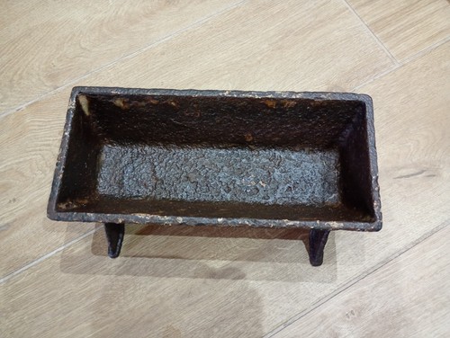 Cast iron old vintage - iron, small