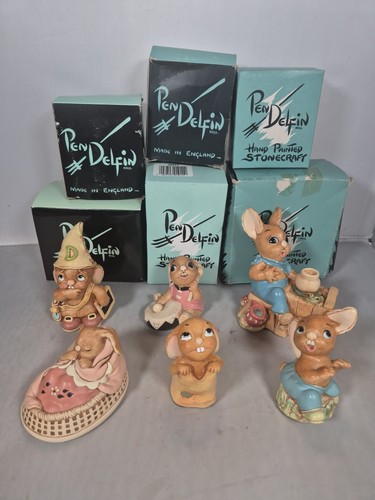 Pendelfin rabbits - x,