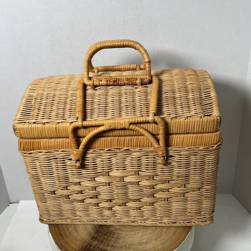 Vtg wicker picnic - vtg,