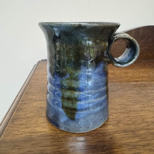 Studio pottery signed - studio,