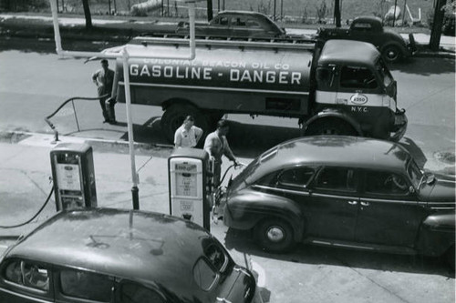 Esso tank truck - its, driver