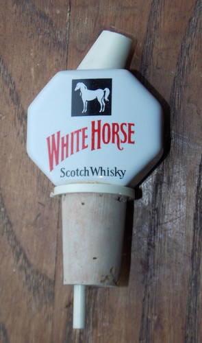 White horse scotch - white,