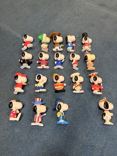 Mcdonald 1999 snoopy - 1999, world