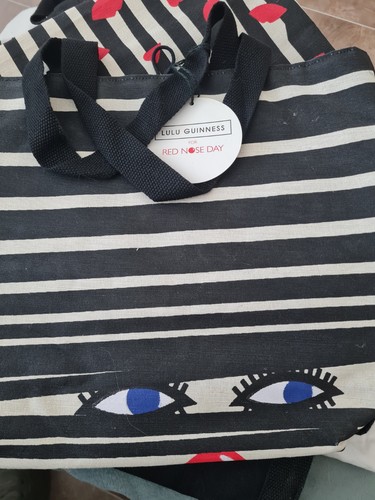 Lulu guinness red nose day - guinness,