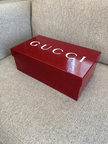 New genuine gucci - new,