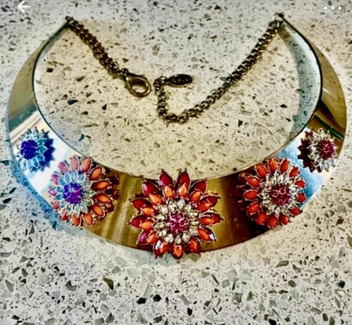 Stunning gold tone jewelled