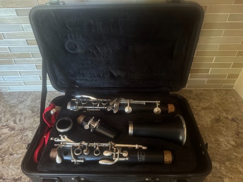 Selmer omega clarinet - omega, bb