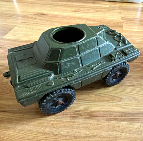 Action man armoured - man, car