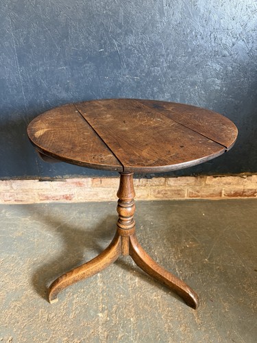 Georgian oak table tripod - oak,