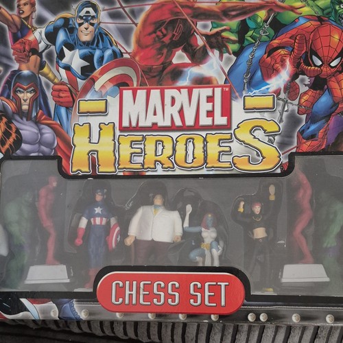 Marvel heroes chess set - marvel,