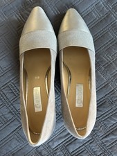 Gabor Ladies Grey/Fawn Leather silver Court Shoe Low Heel UK 6.5 Tried on only!
