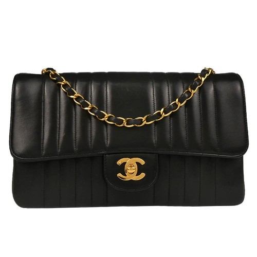 Chanel black lambskin - black,