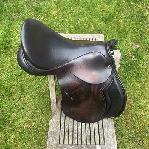 Black country saddle - country,