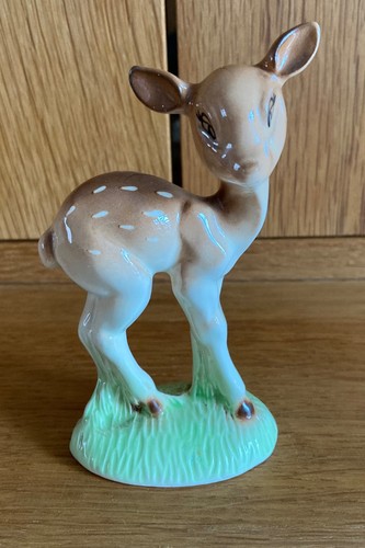 Hornsea pottery standing fawn - pottery,