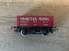 Hornby R209 OO Gauge 7 Plank Wagon ‘Princess Royal Colliery’ No Box