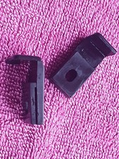 DIPLOMAT AHY 4301 4401 / GRILL OVEN Door glass bottom support clips x1 SM074