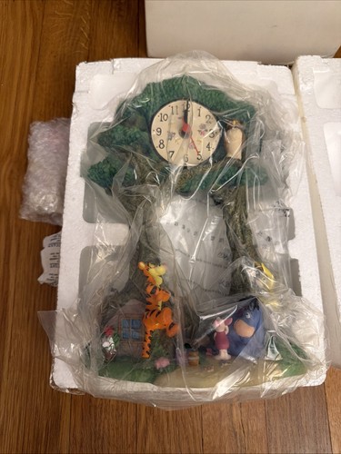 Winnie the pooh clock - pooh, mr