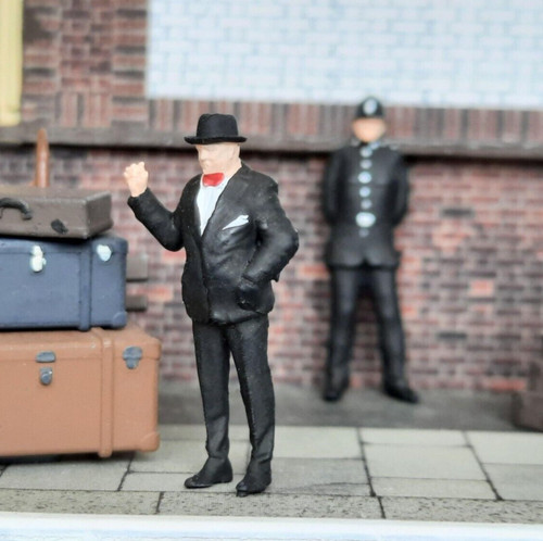 Scale winston churchill - scale,