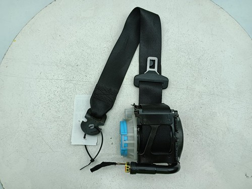 Mercedes cla seat belt - mercedes,