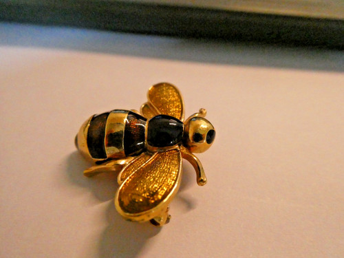 Gold plated bee brooch - gold,