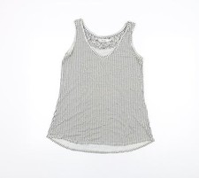 Myrine Womens White Geometric