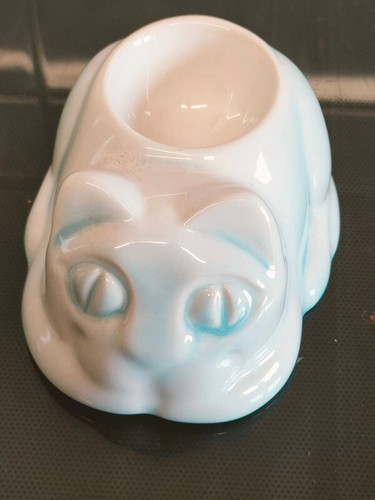 White cat egg cup - , holder.