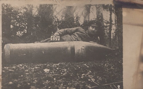 Ww1 german soldier giant - ww1,