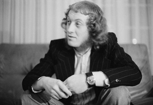 Singer noddy holder english - holder,