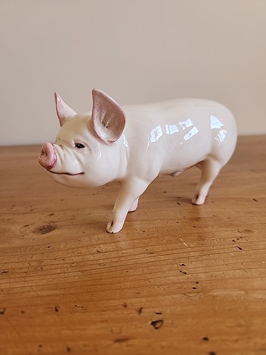 Fabulous beswick middlewhite - fabulous,