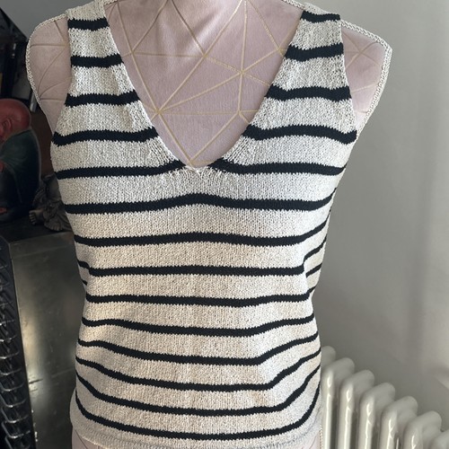 Vest ecru and - ecru, black