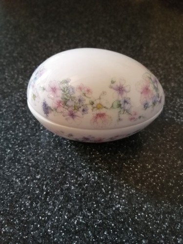Wedgewood egg shaped trinket - wedgewood,