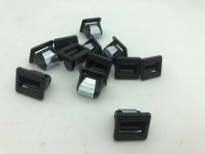 2 Locating Fixing trim Clips